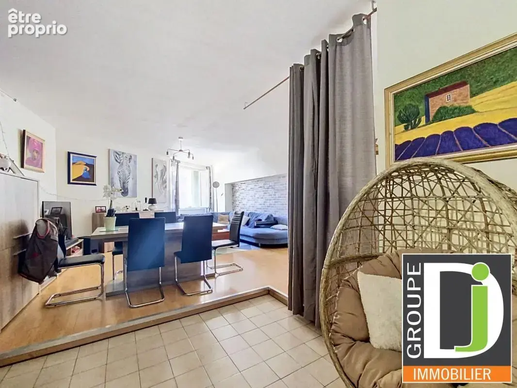 Duplex appartement T4, centre village d'ETOILE SUR RHONE - photo 2
