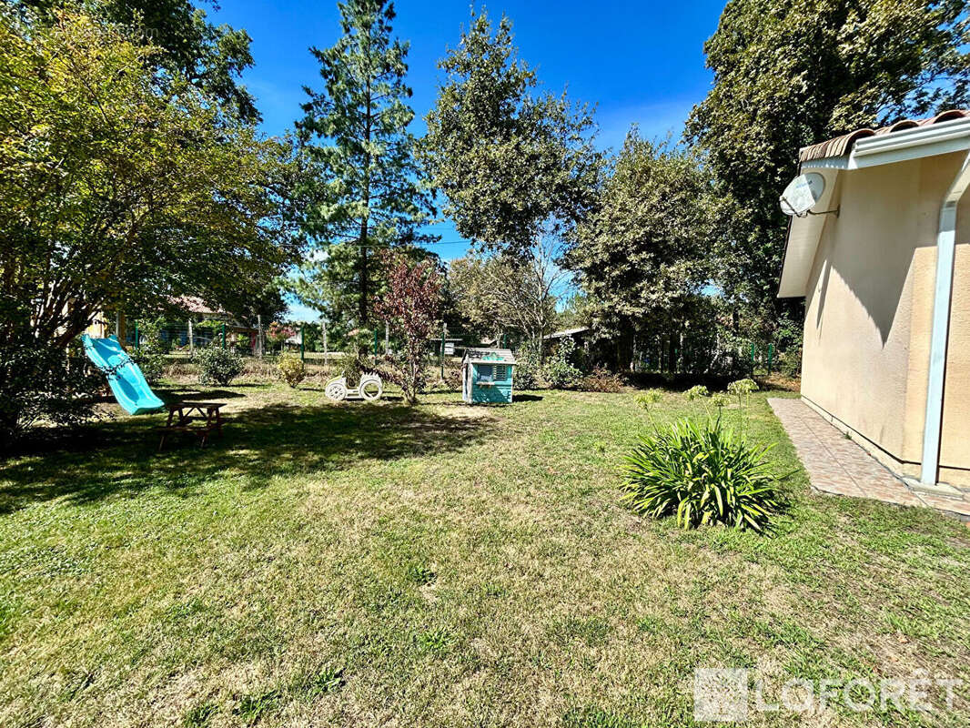 Maison à SAUGNACQ-ET-MURET