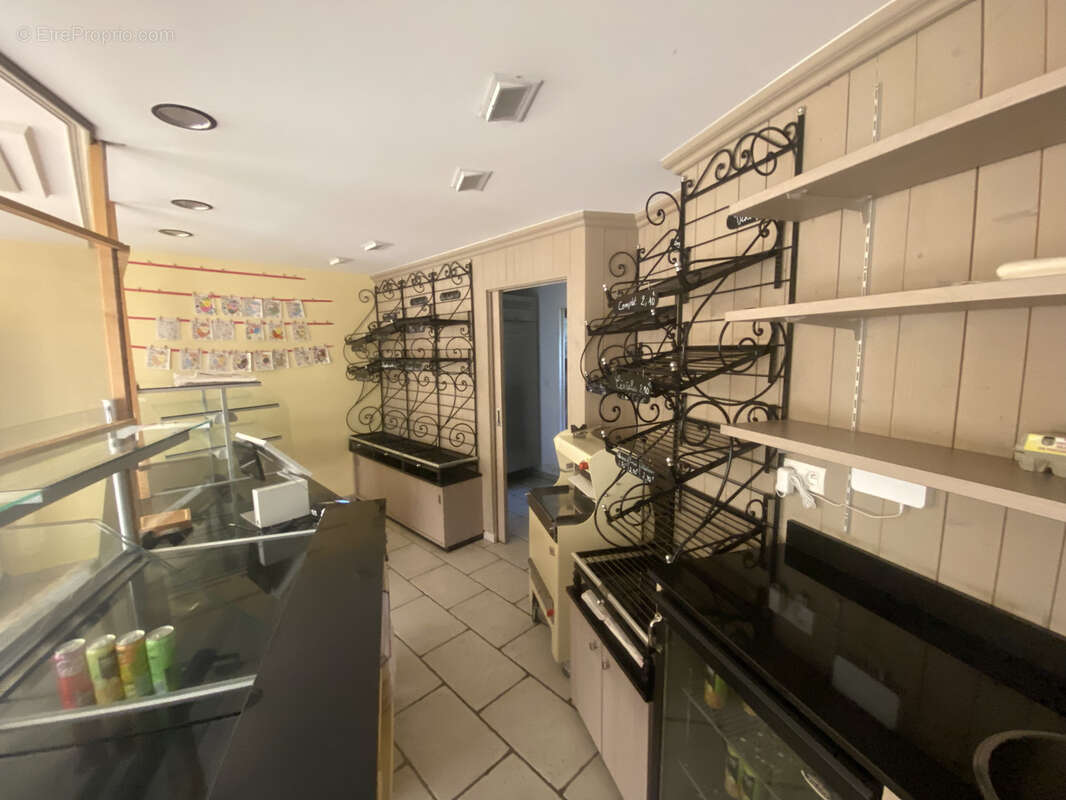 Commerce à COSNES-ET-ROMAIN