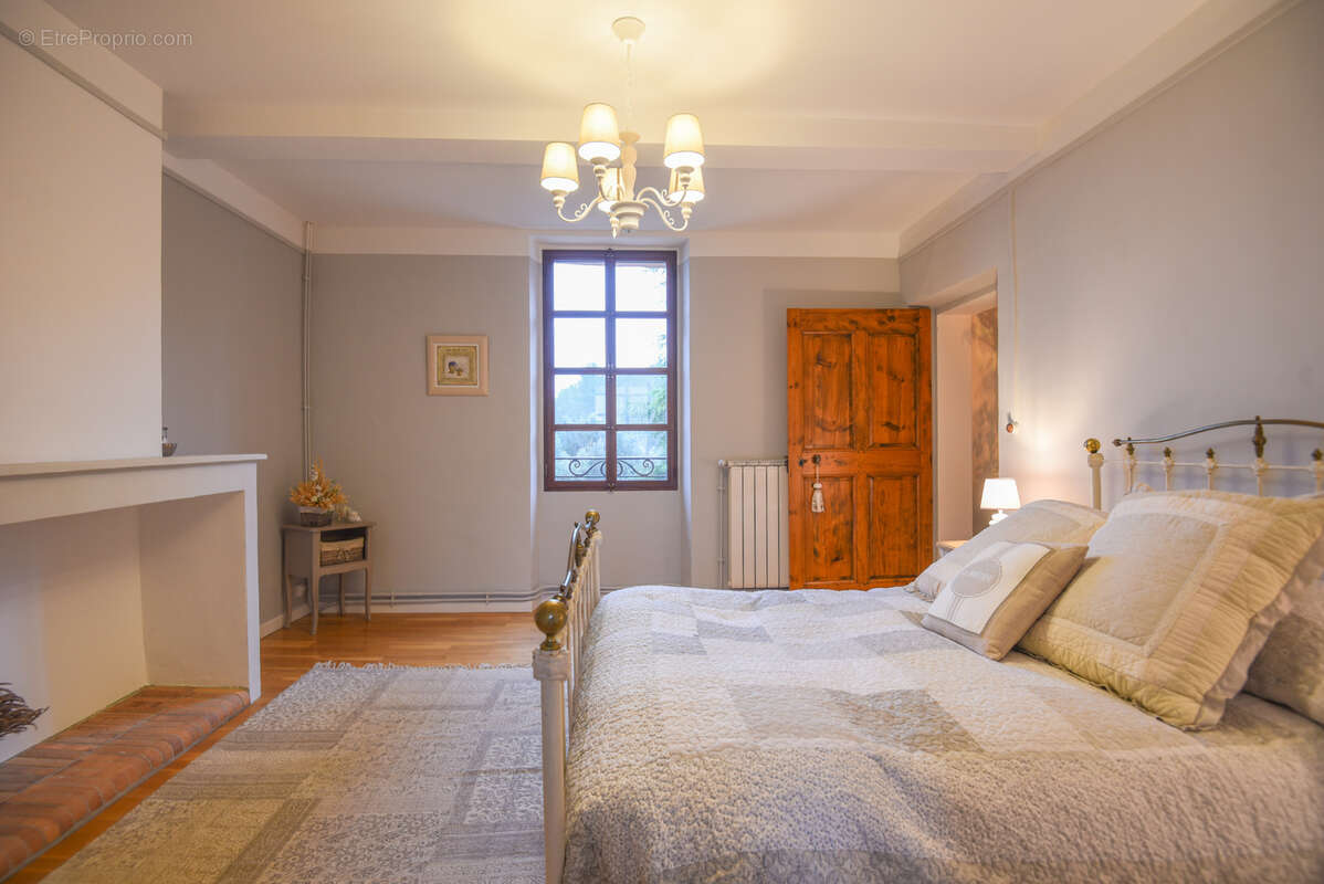 Maison à LE CANNET-DES-MAURES