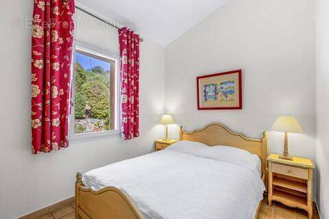 Maison à AURIBEAU-SUR-SIAGNE