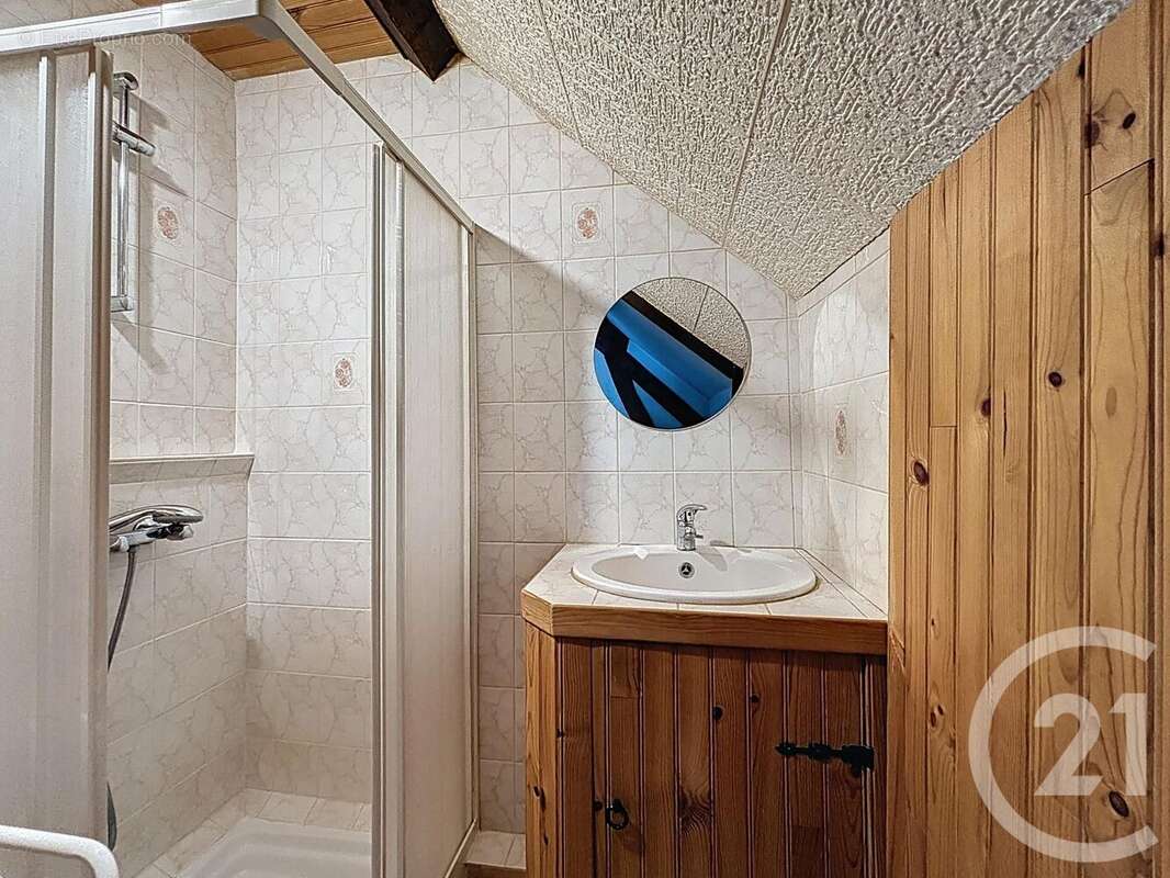 Maison à MONTACHER-VILLEGARDIN