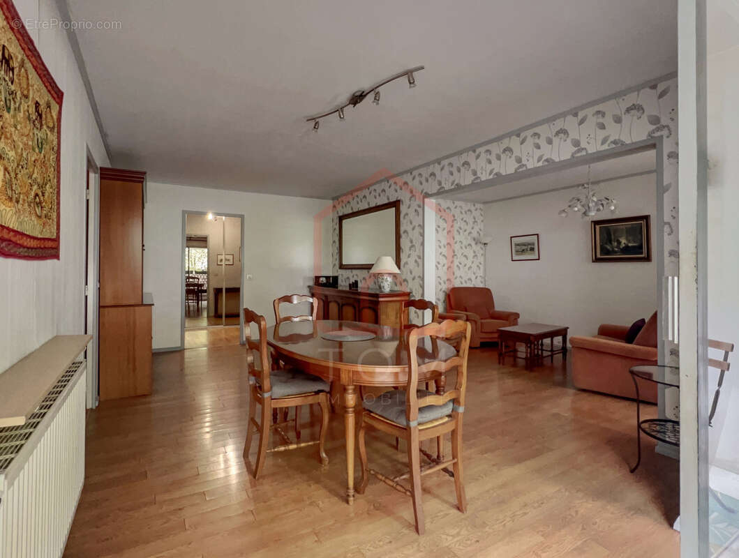 Appartement à MONS-EN-BAROEUL