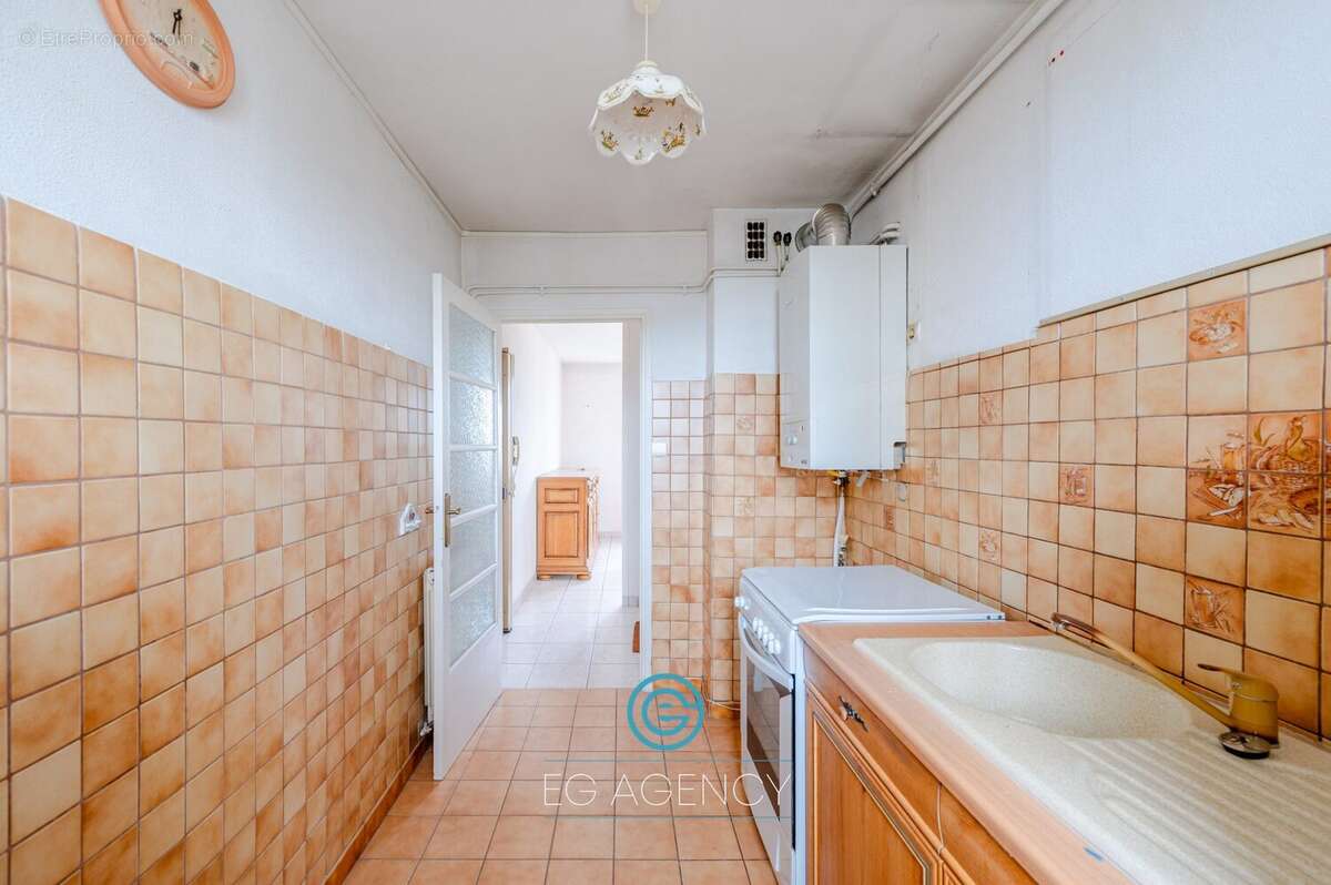 Appartement à MARSEILLE-15E