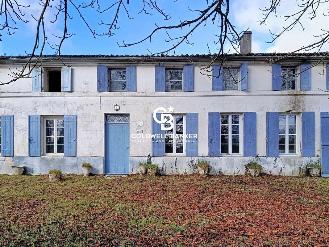 Maison à BUSSAC-SUR-CHARENTE