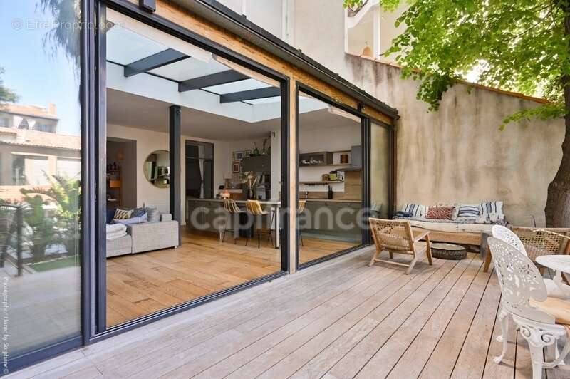 Appartement à MARSEILLE-8E