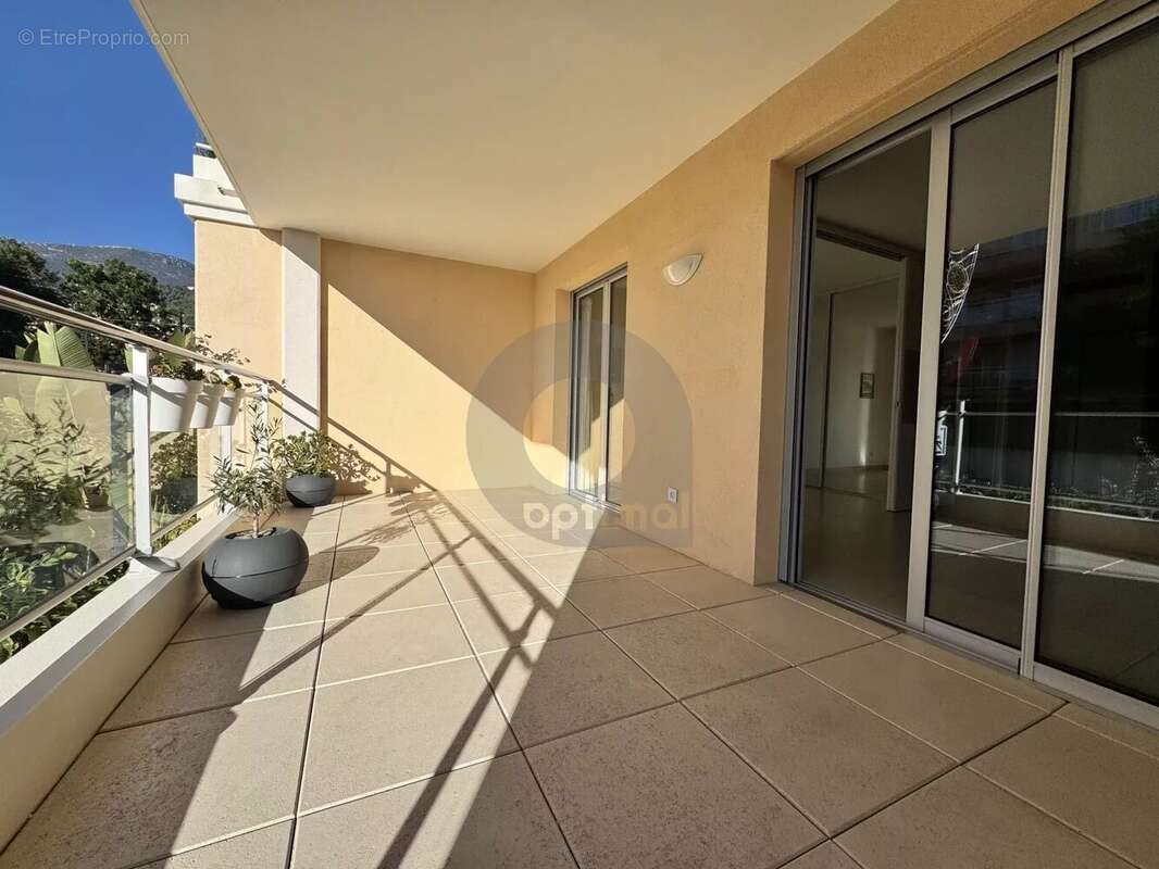 Appartement à ROQUEBRUNE-CAP-MARTIN