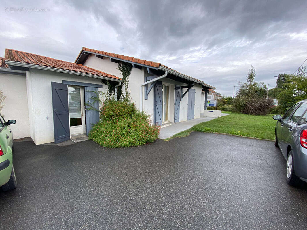 Maison 128 m² à Semeac  - photo 3