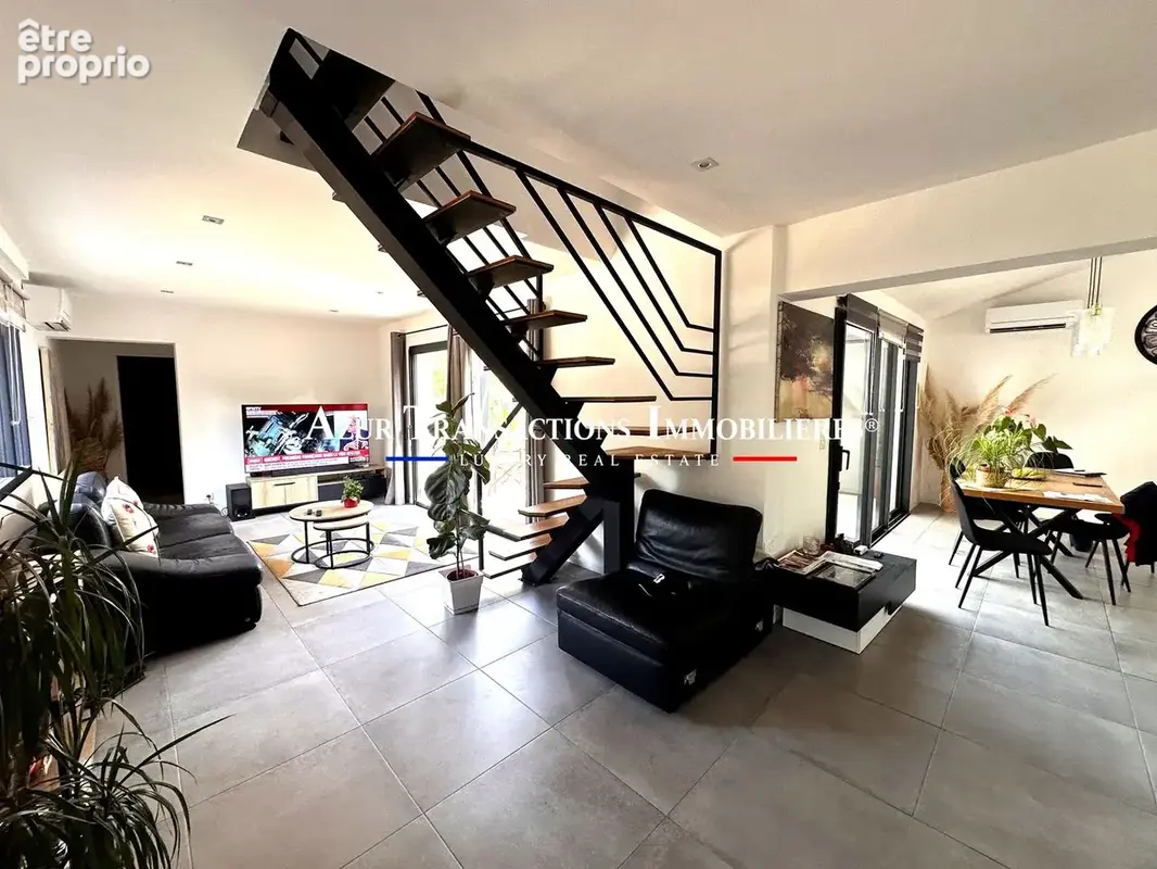Maison 5 pièces 90 m² à vendre à Sainte-Maxime (83120) - photo 8
