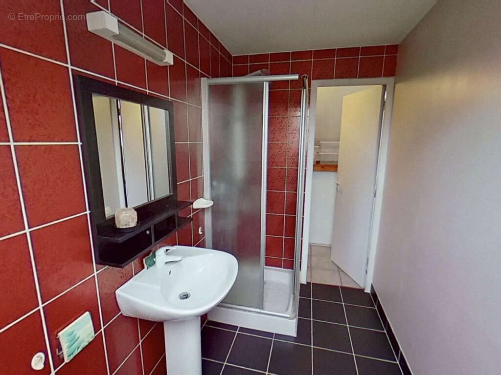 Maison à SAINT-MARTIN-DES-CHAMPS