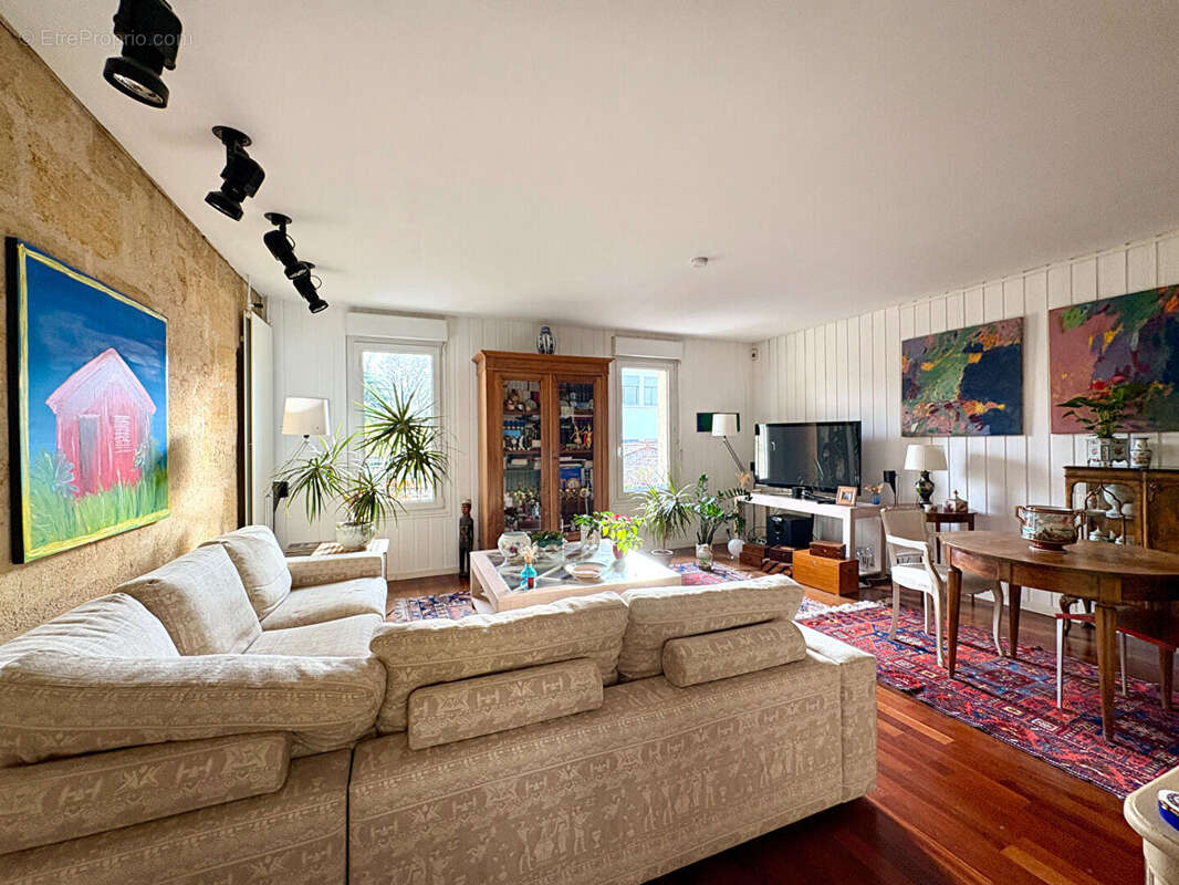 Appartement à BORDEAUX