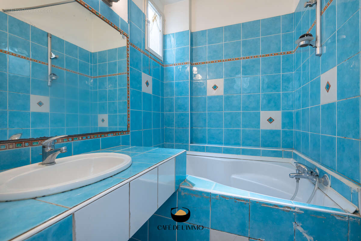 Appartement à MARSEILLE-8E