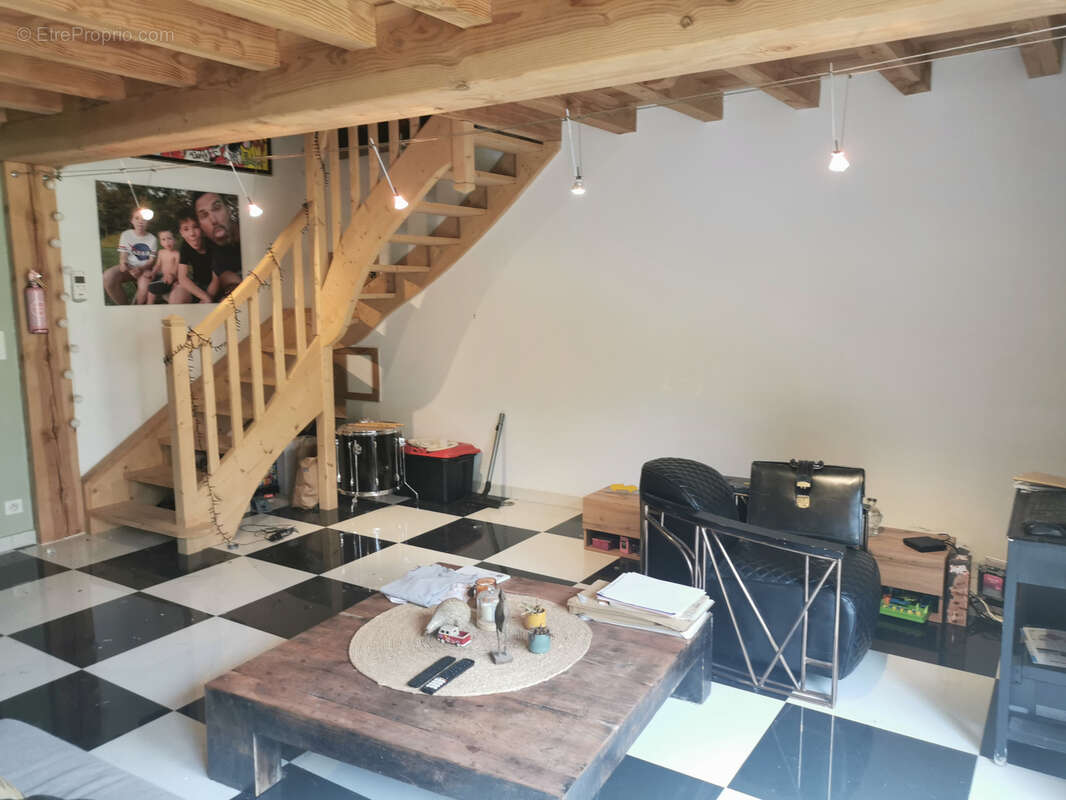 Autre à PERIGUEUX