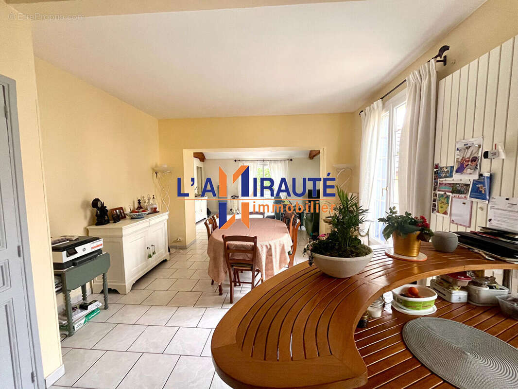 Maison à MAISONS-LAFFITTE