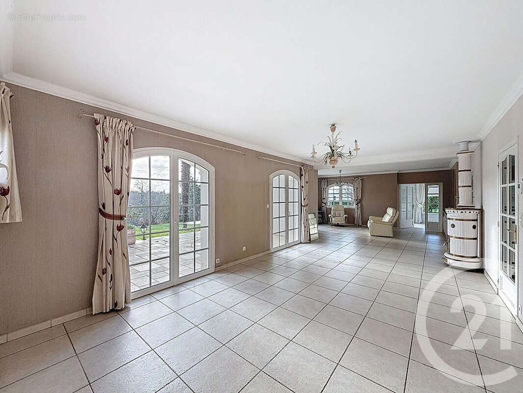 Maison 205 m² à Lannion  - photo 3