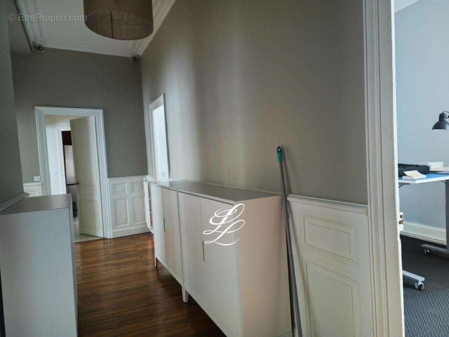 Appartement 117 m² à Le Mans  - photo 1177