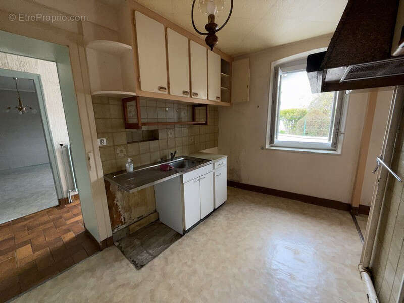 Maison à VAUX-LES-SAINT-CLAUDE