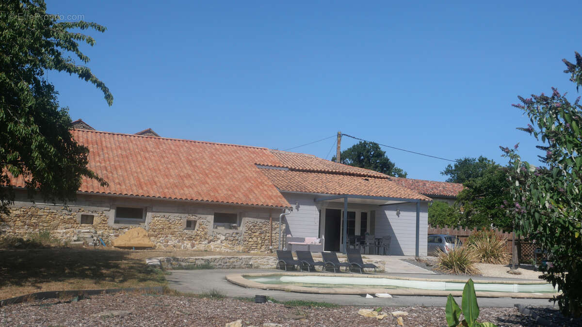 Maison d'habitation - photo 2