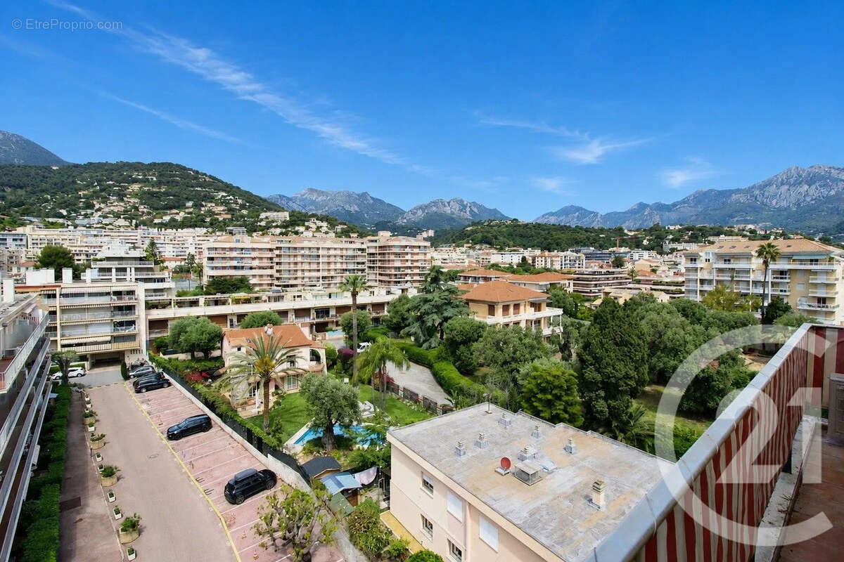 Appartement à ROQUEBRUNE-CAP-MARTIN