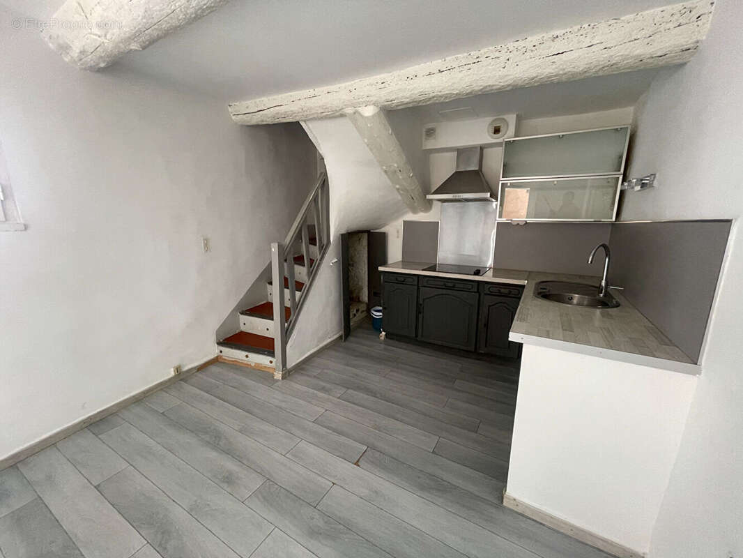 Maison à VAUVENARGUES