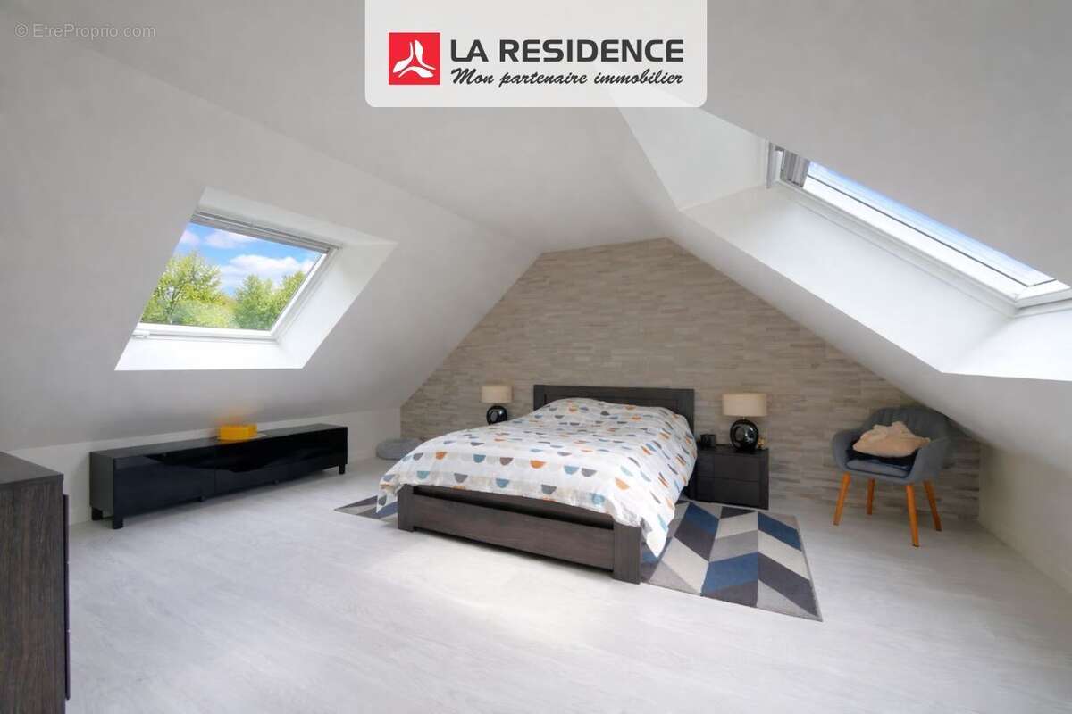 Maison à MERY-SUR-OISE