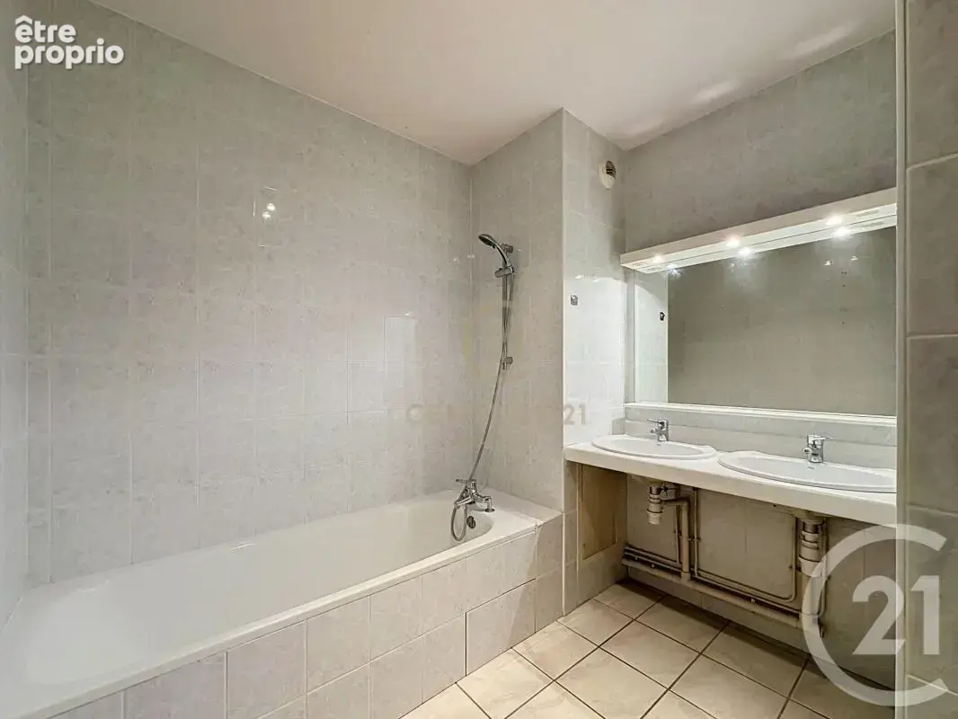 Appartement 92 m² à Lyon-8e  - photo 8