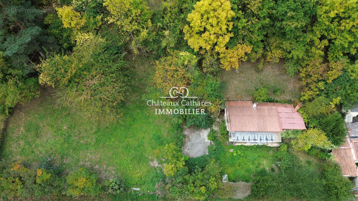 Terrain à SALVEZINES