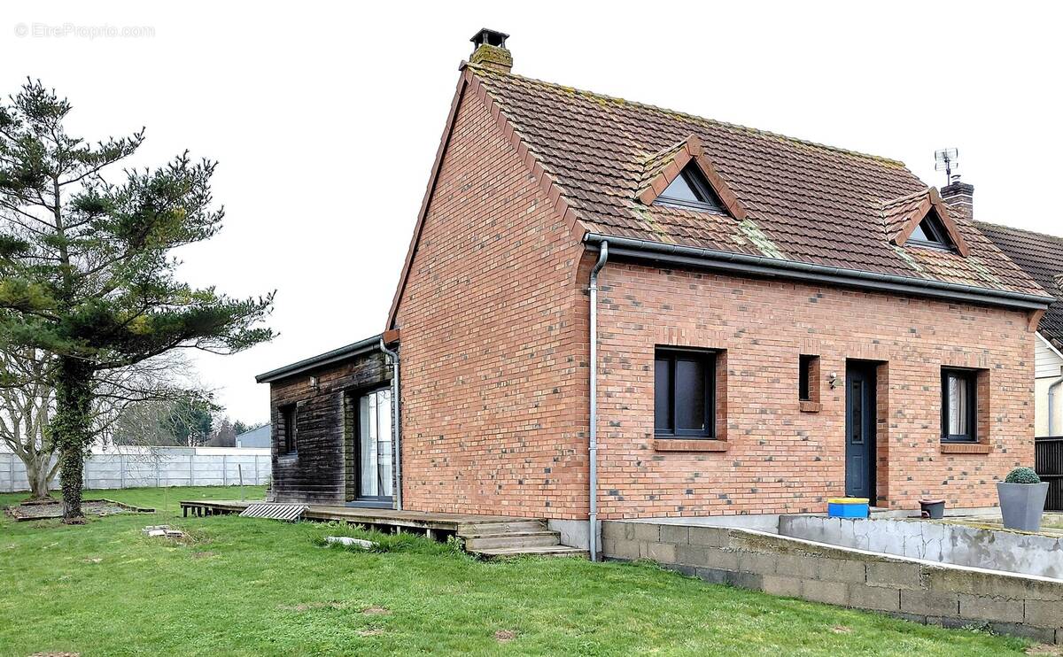 t - Maison à PENDE
