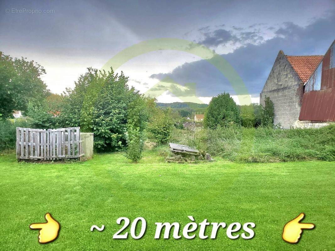 Terrain à THIESCOURT