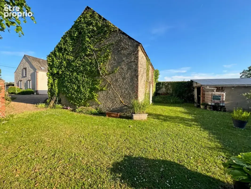  Maison en pierre avec grange et grand terrain paysagé de 2 100 m² à Péronville  - photo 13