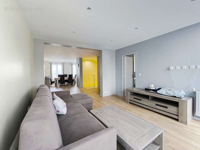 Maison à NANTERRE
