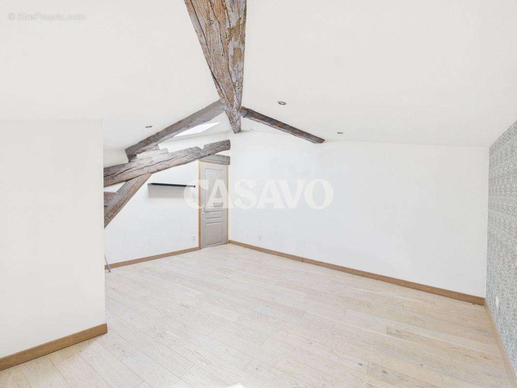 Appartement à LYON-1E