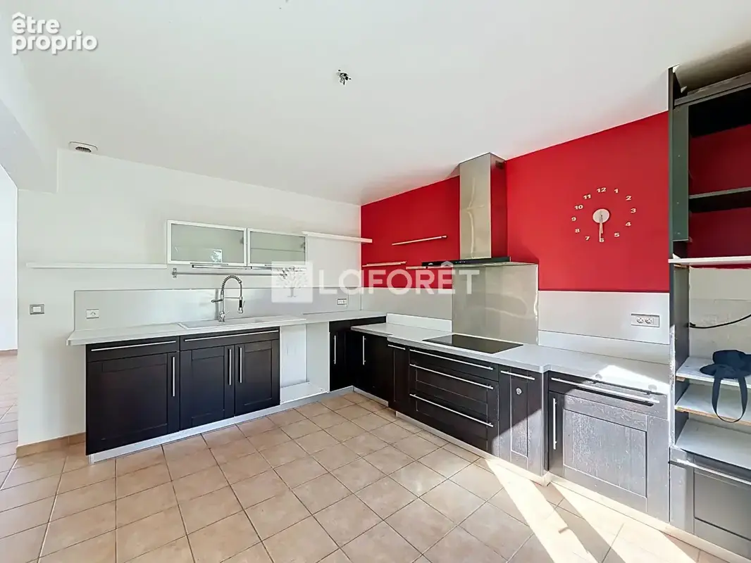 Maison 5 pièces 112 m² à vendre à Ponteilla (66300) - photo 4