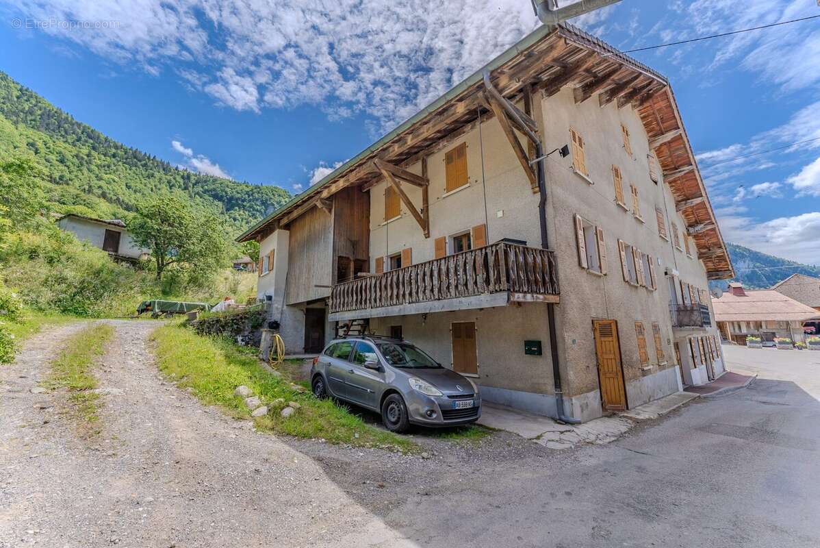 Maison 90 m² à Vacheresse  - photo 3