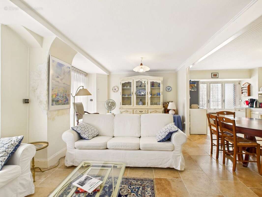 Maison à MONFLANQUIN