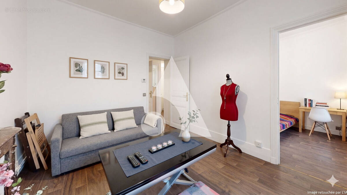 Appartement à LA GARENNE-COLOMBES