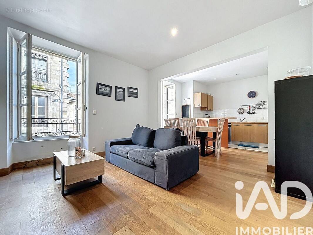 Photo 1 - Appartement à BORDEAUX