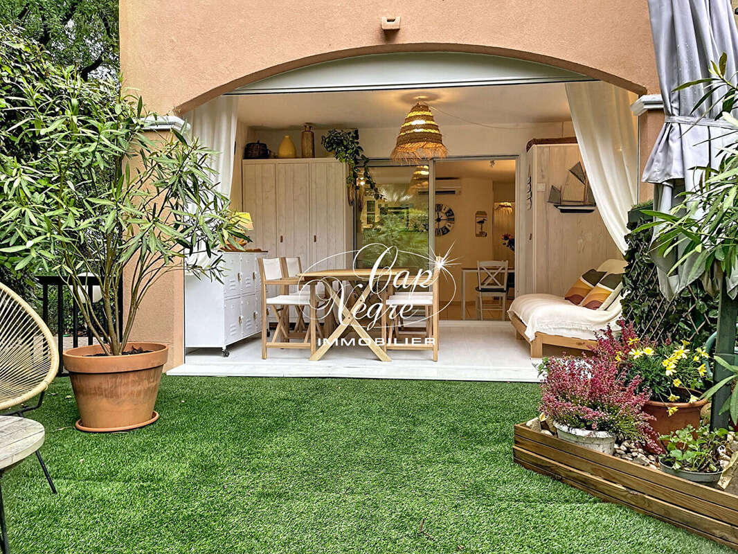 Appartement à LA CROIX-VALMER