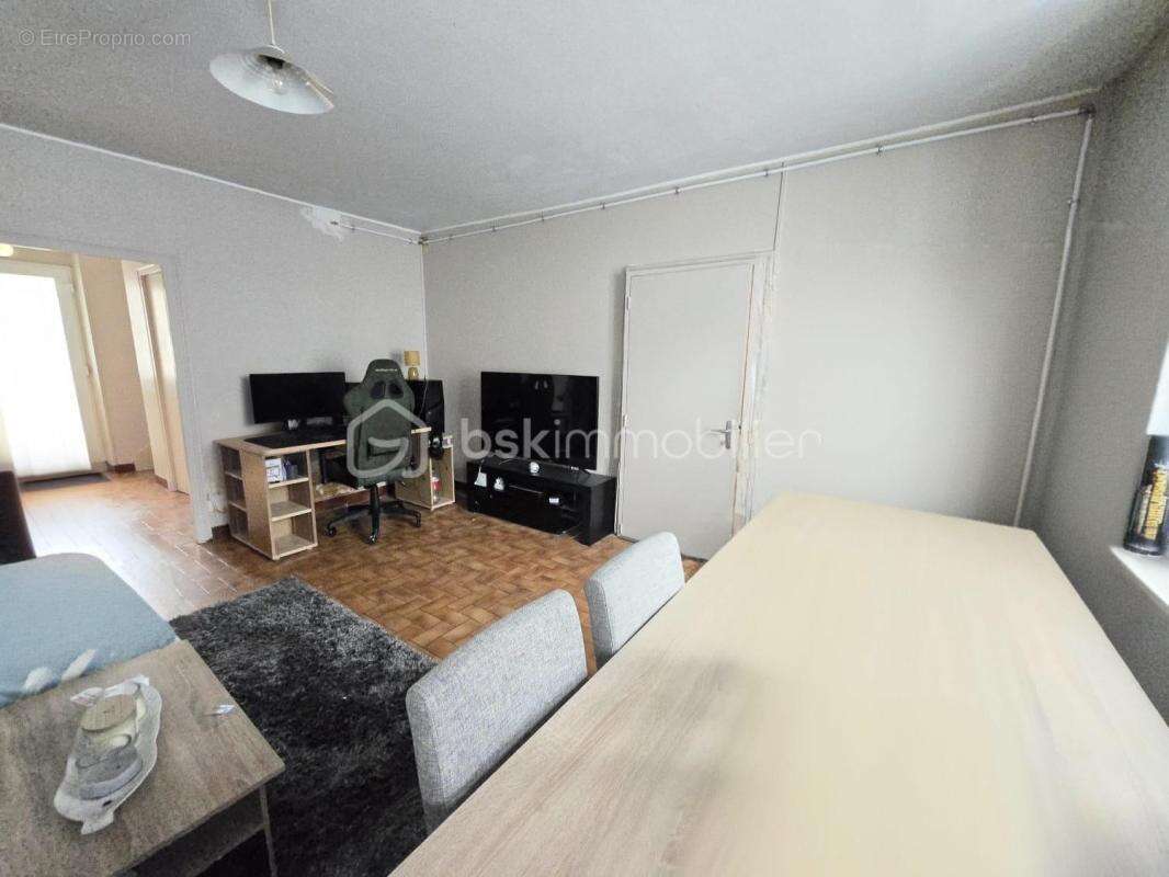 Appartement à LA GUERCHE-SUR-L'AUBOIS