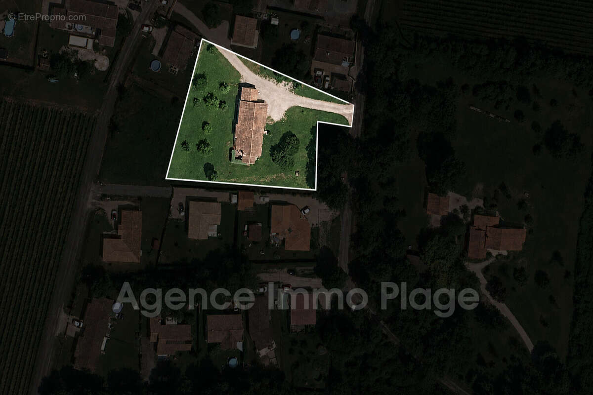 Maison 137 m² à Civrac-En-Medoc  - photo 2
