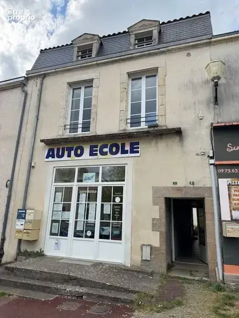 Appartement à BOURNEZEAU