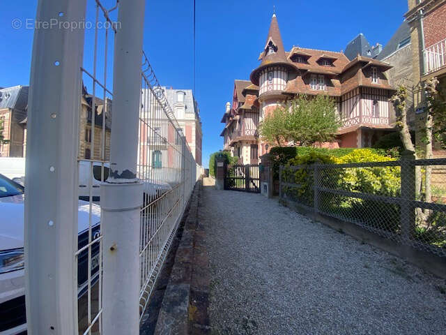 Adorable studio de 15,50 m2 avec accès direct a la plage - photo 3