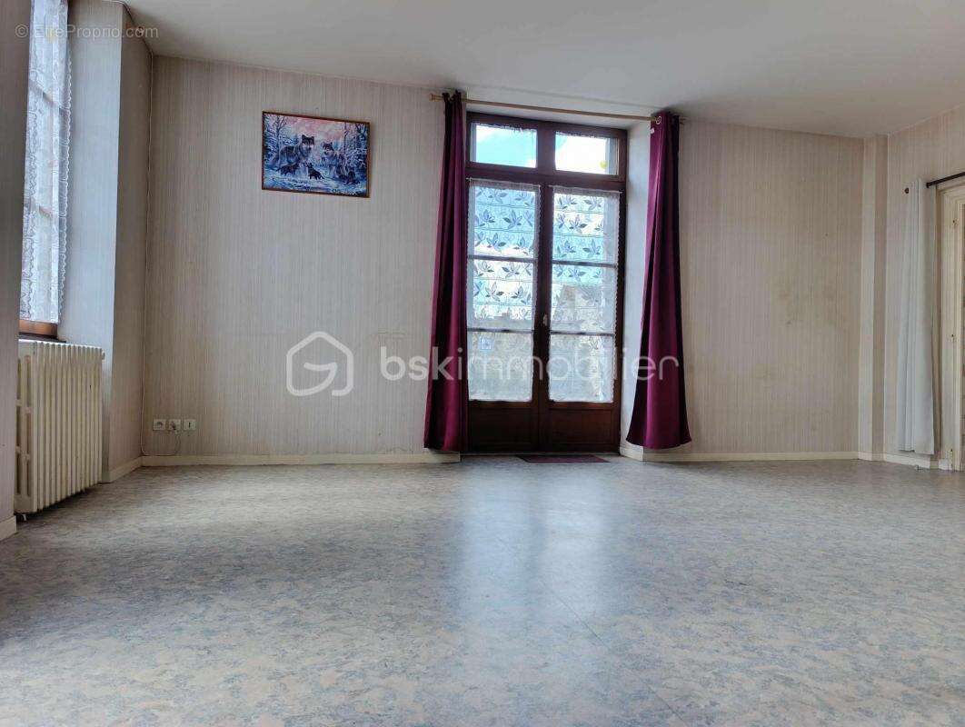 Appartement à MORTREE