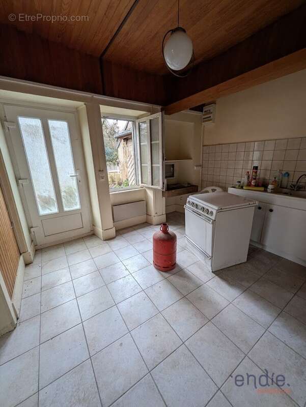 Maison à BUCEY-LES-GY