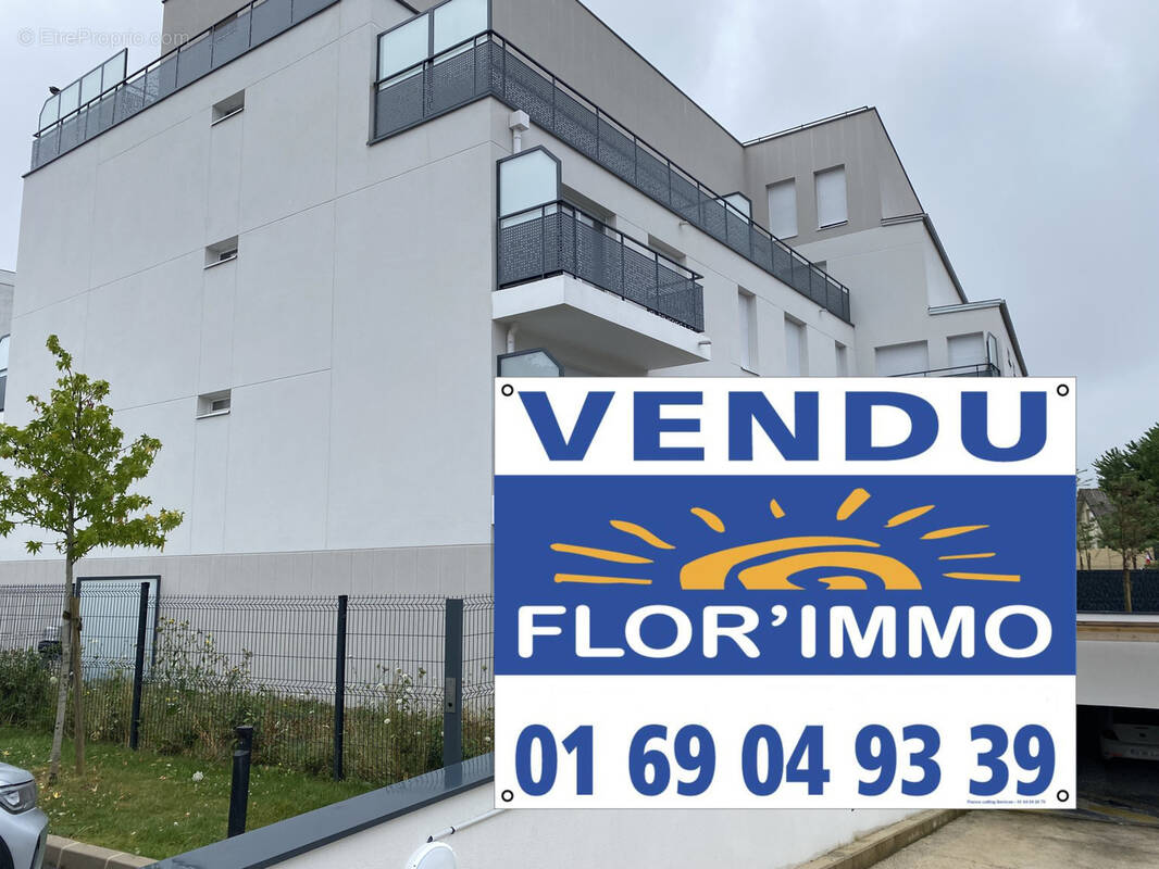 Appartement à SAINTE-GENEVIEVE-DES-BOIS