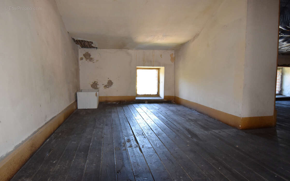 Maison à BLAYE-LES-MINES