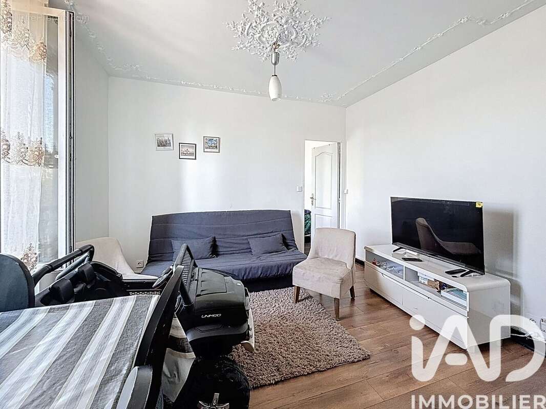 Photo 3 - Appartement à VILLENEUVE-SAINT-GEORGES