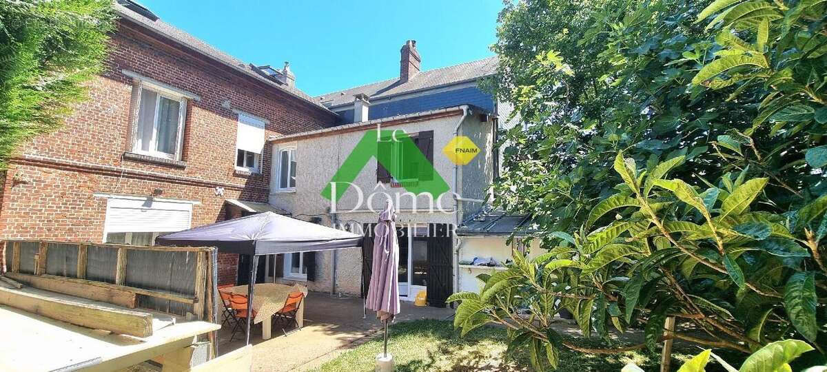 Maison à BORNEL