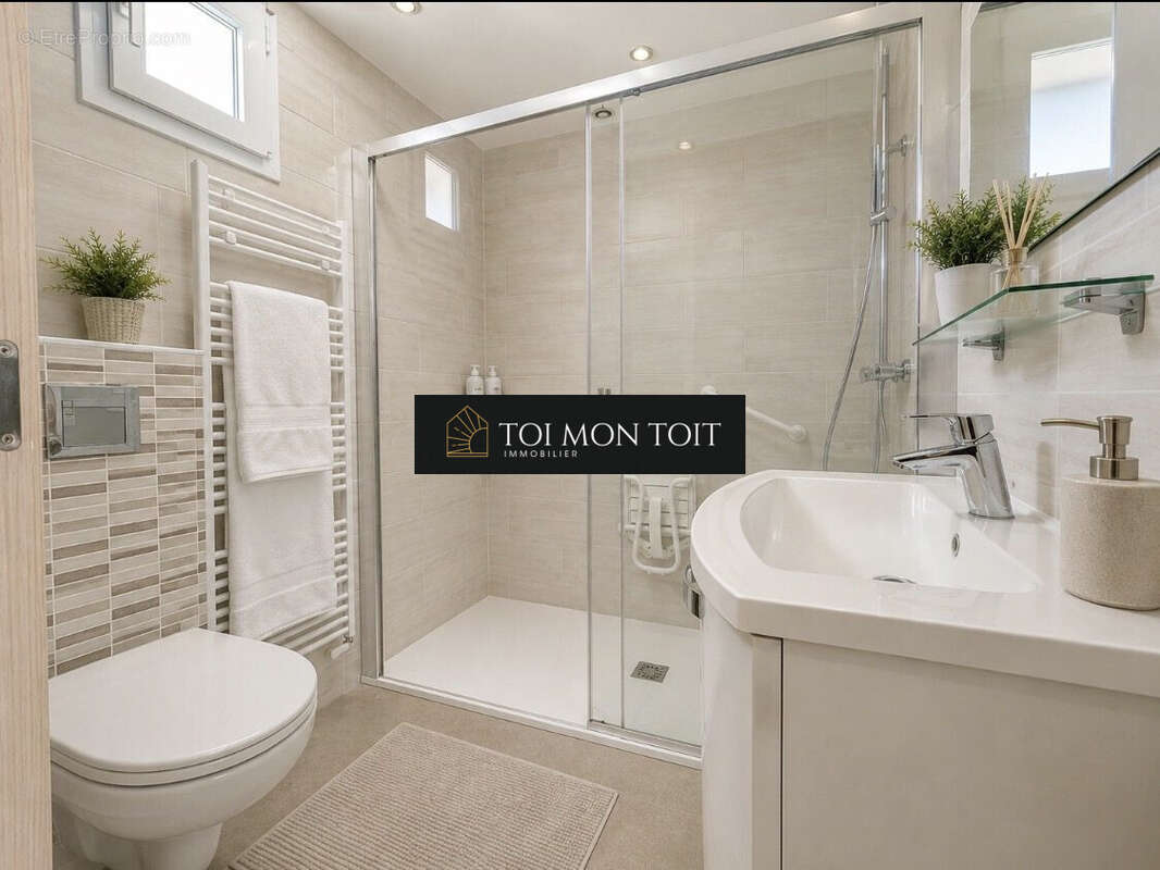 Maison 90 m² à Saint-Maximin  - photo 6