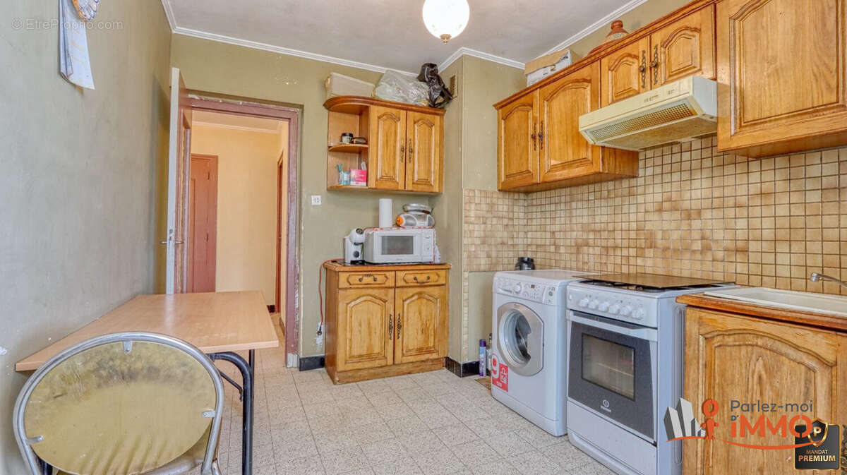 Appartement 59 m² à Saint-Etienne  - photo 3